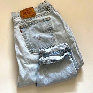 Levi’s 90s Vintage 522 Tapered Fit & Tapered Leg. Light Wash size 20